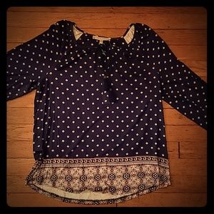 Choy Split Neck Lassel Knit Top